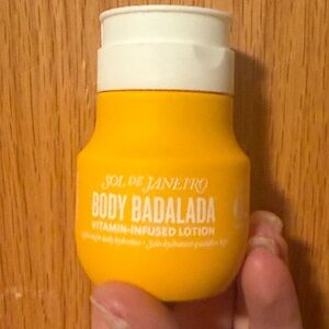 Sol de Janeiro Body Badalada Body Wash — Yellow & White
